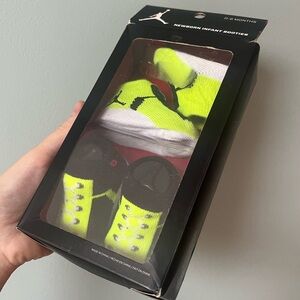Nike infant baby socks in box 0-6 months